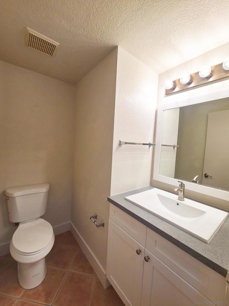 4166 Monroe Avenue Property Photo 11
