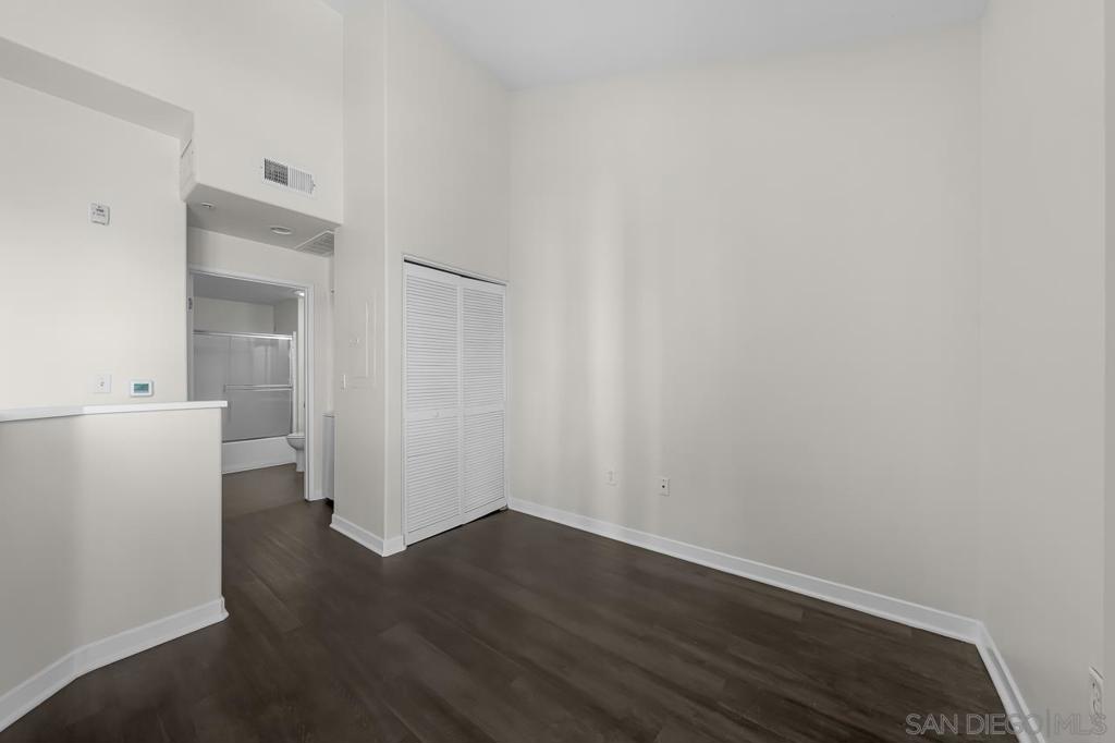 1501 Front St 613 Property Photo 12