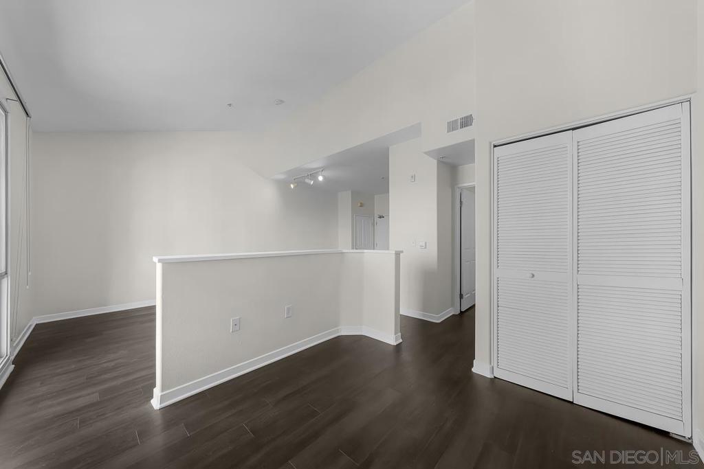 1501 Front St 613 Property Photo 13