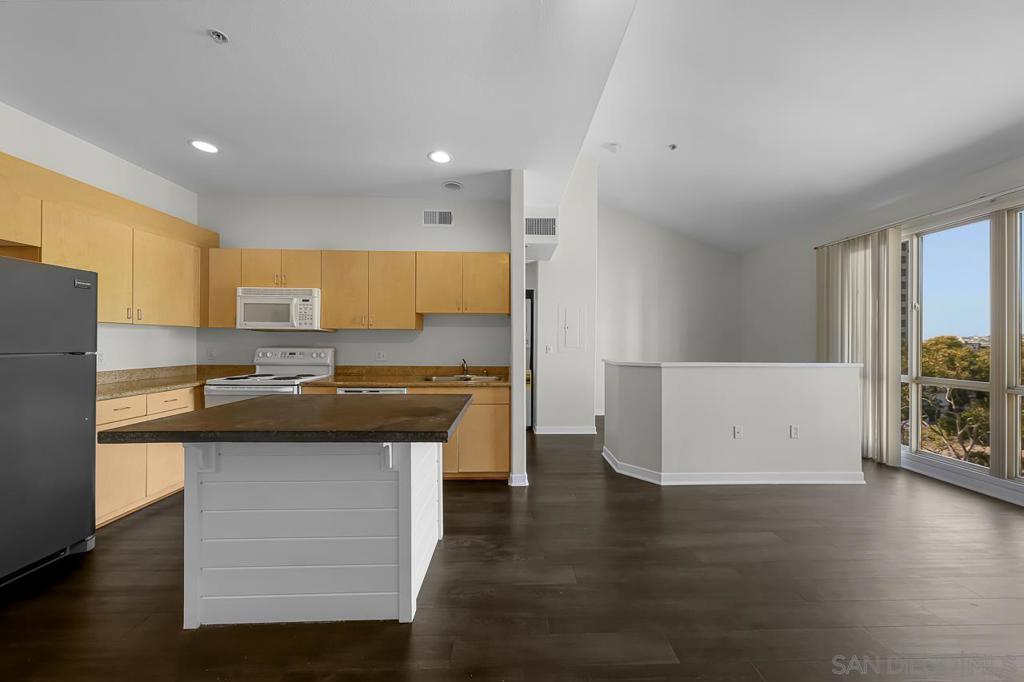 1501 Front St 613 Property Photo 19