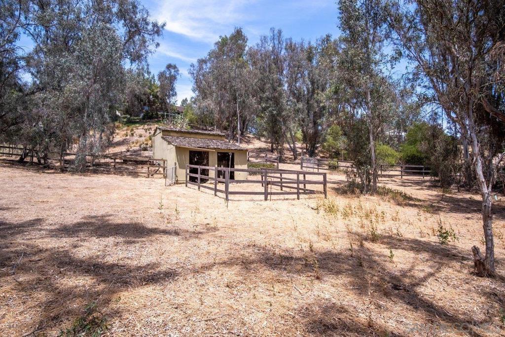 4905 El Arco Iris Property Photo 26