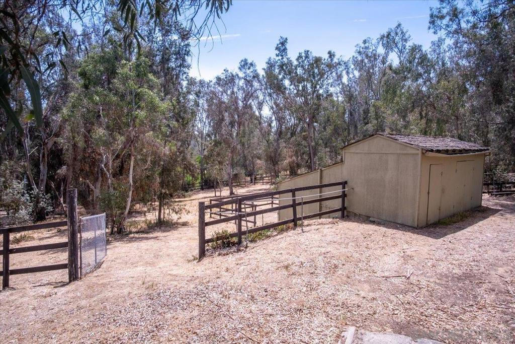 4905 El Arco Iris Property Photo 28