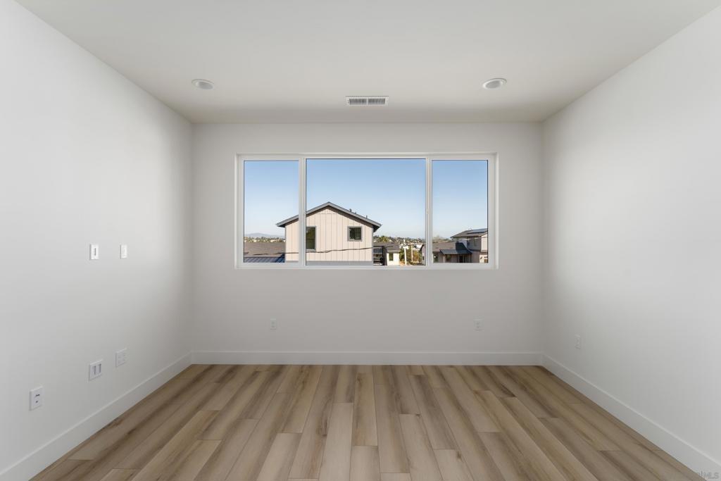 710 Passion Court Property Photo 24