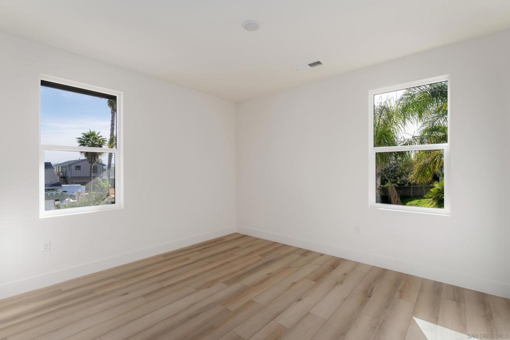 710 Passion Court Property Photo 33