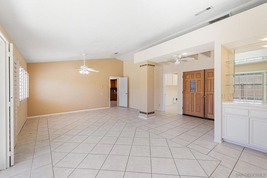 75179 La Sierra Property Photo 4