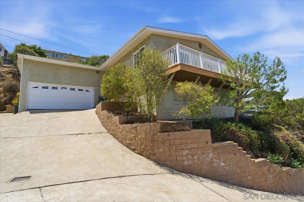 4322 Beverly Drive Property Photo 5