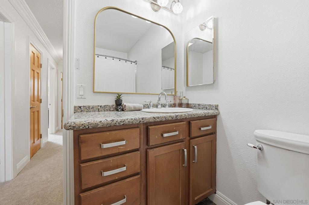 5505 Adelaide Ave 14 Property Photo 18