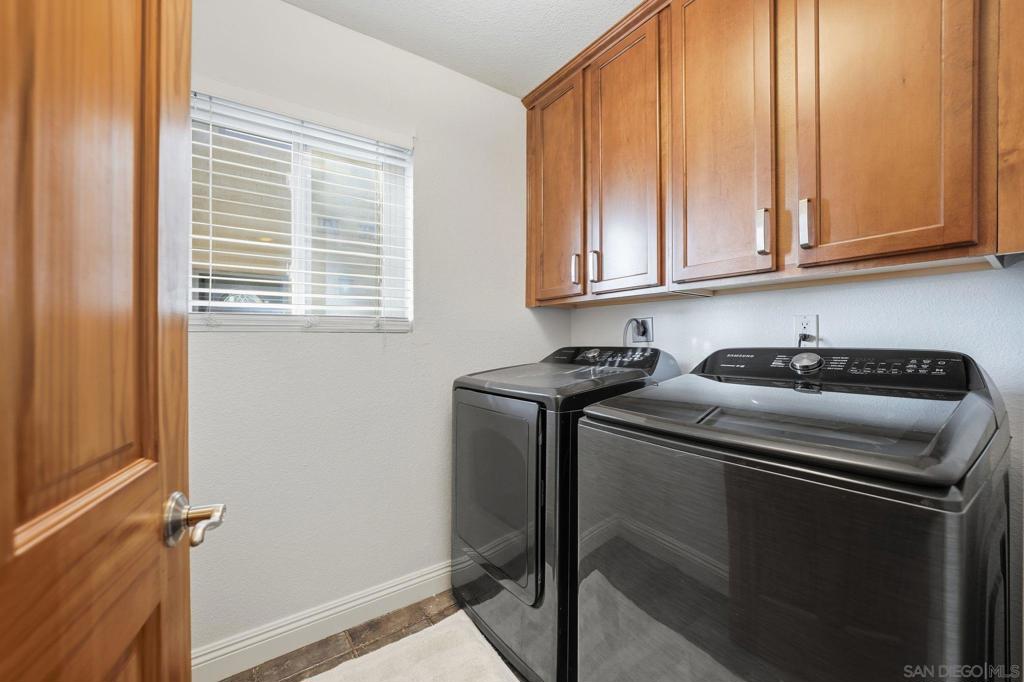 5505 Adelaide Ave 14 Property Photo 20