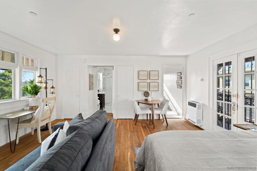 110 Maple St Property Photo 45