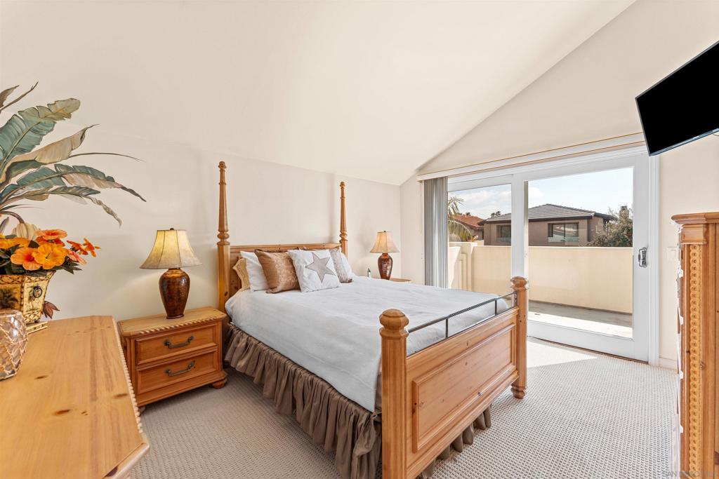 39 The Point Property Photo 18