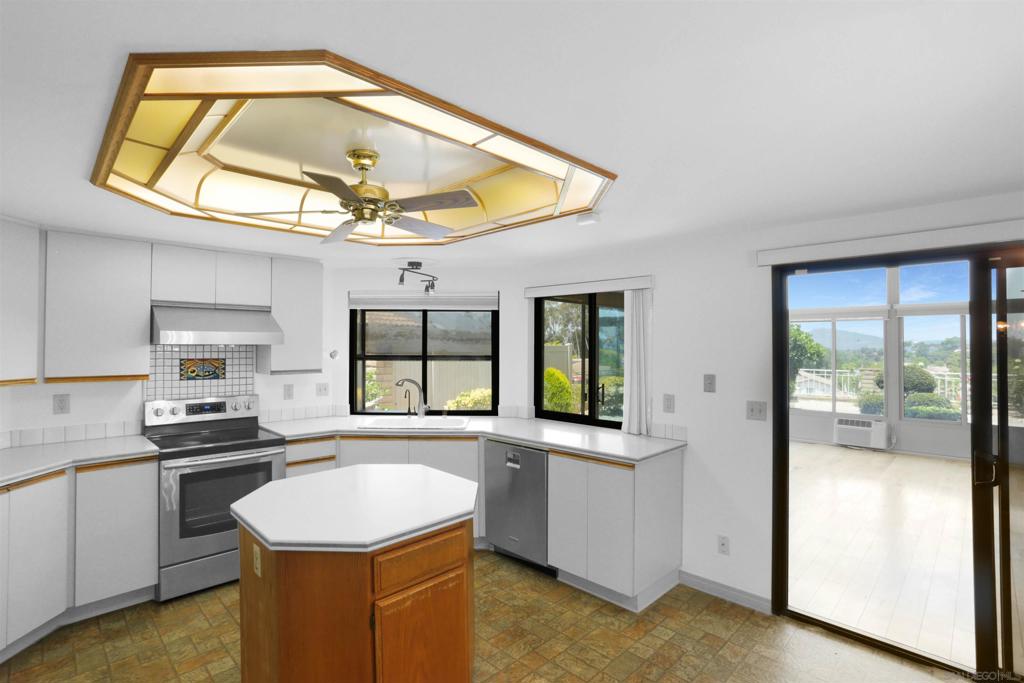 18228 Via Guadalmina Property Photo 12