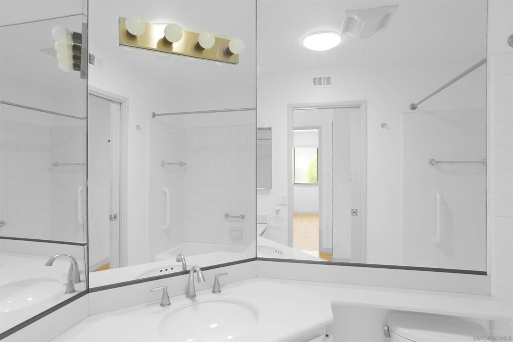 18228 Via Guadalmina Property Photo 24