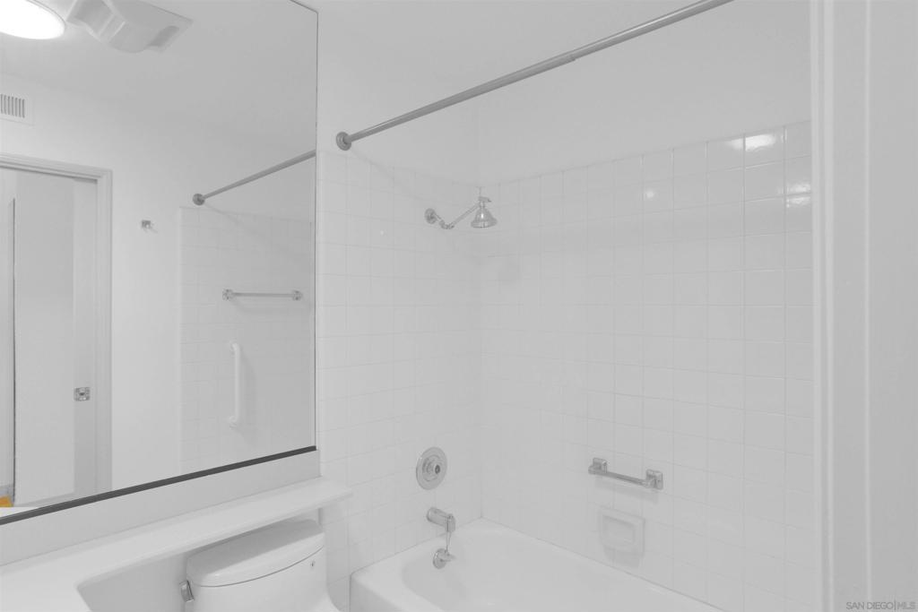 18228 Via Guadalmina Property Photo 25