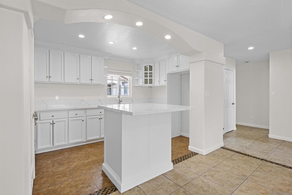 260012264SD Property Photo 9