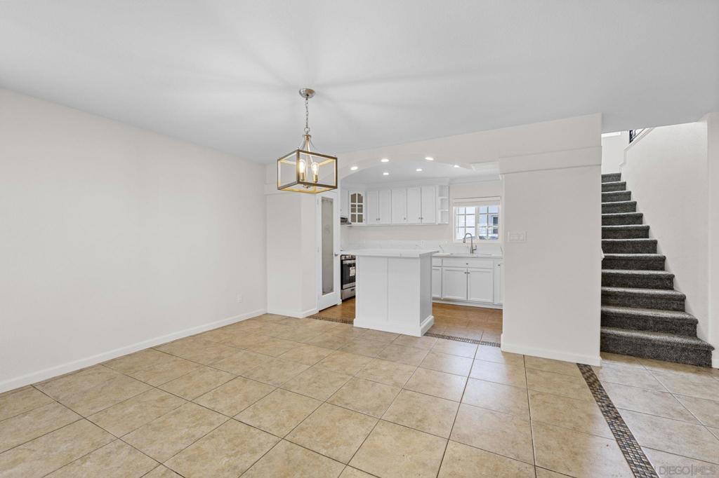 260012264SD Property Photo 12