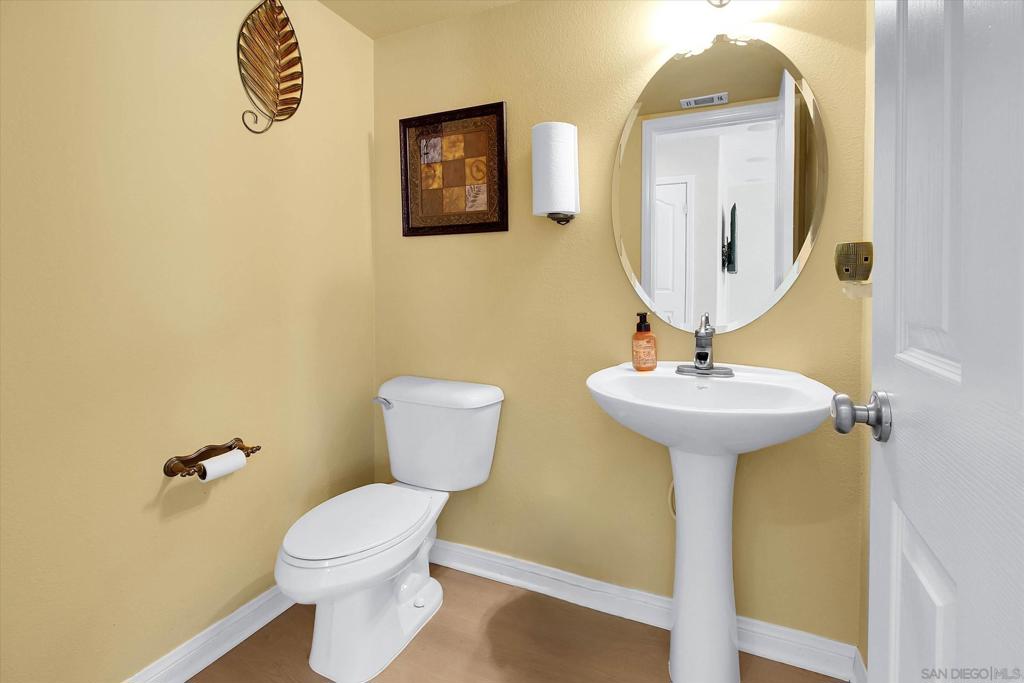 25864 Marco Polo St Property Photo 10