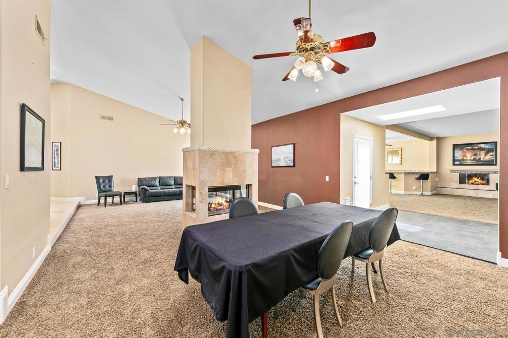 2389 Victoria Circle Property Photo 15