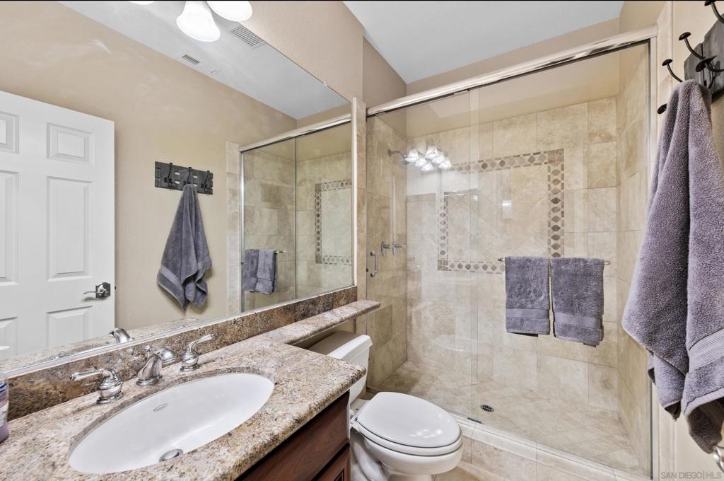 2389 Victoria Circle Property Photo 18