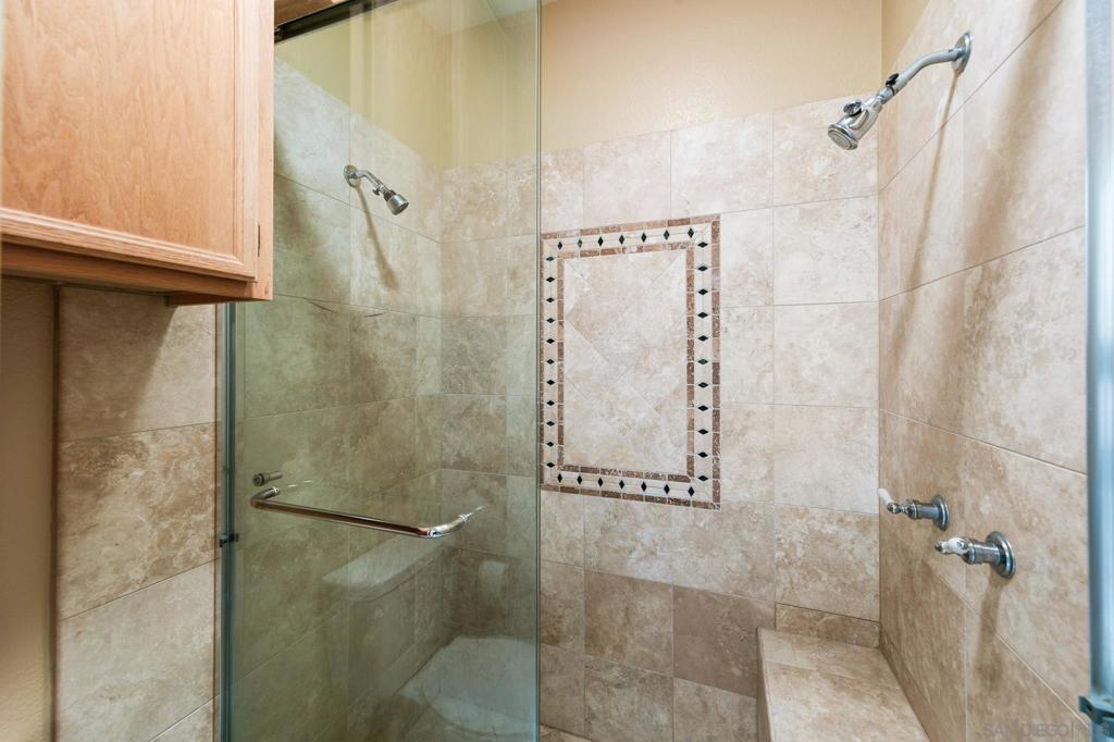 2389 Victoria Circle Property Photo 28