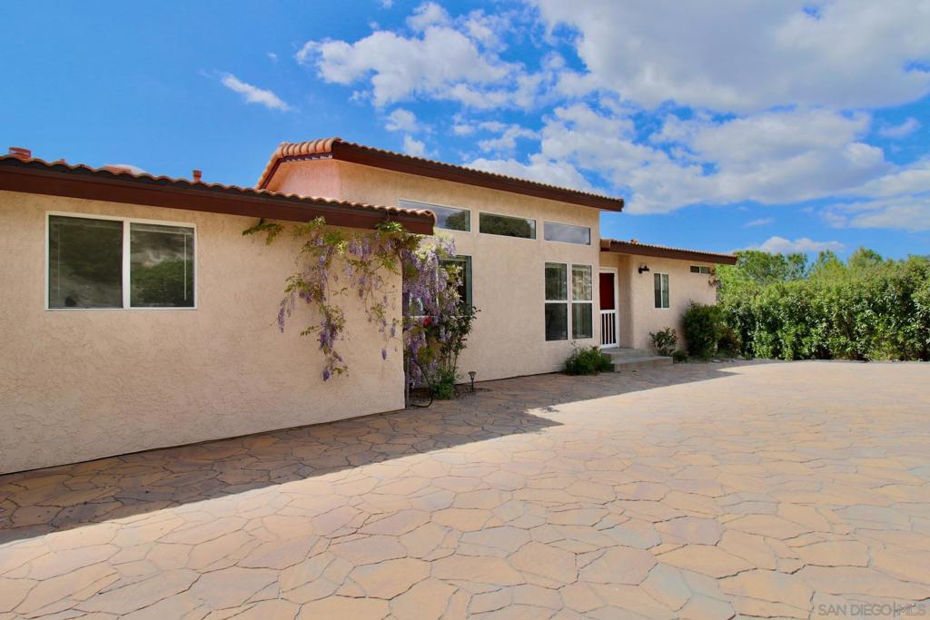 32137 Cerrada Del Coyote Property Photo 7