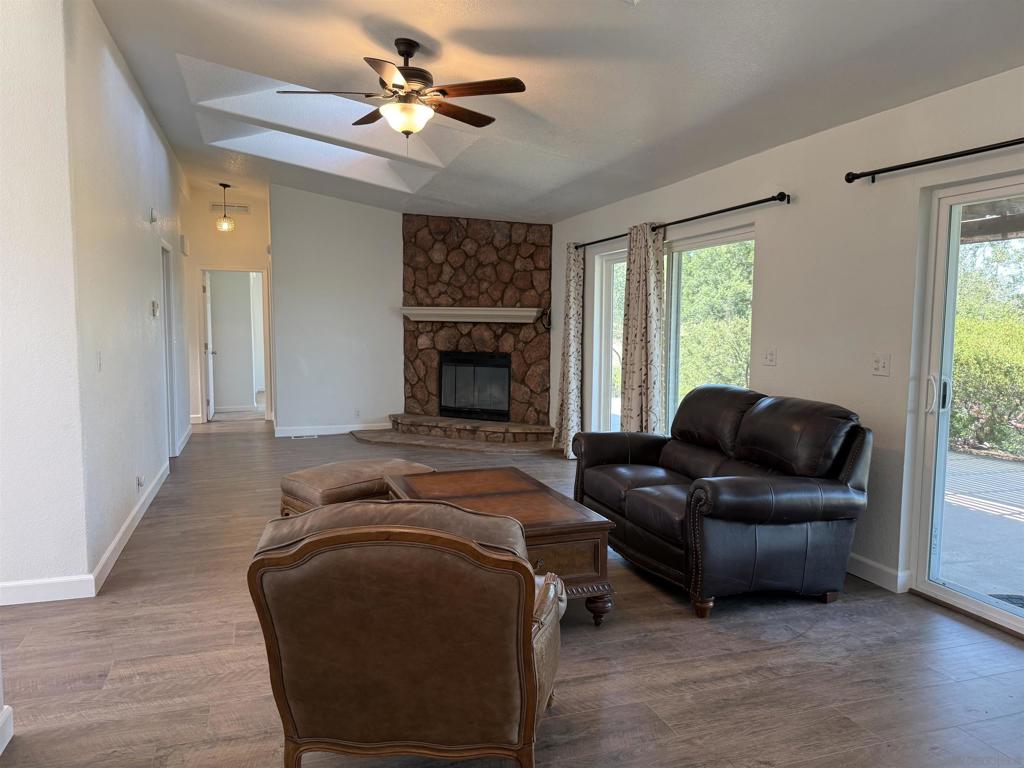 32137 Cerrada Del Coyote Property Photo 10