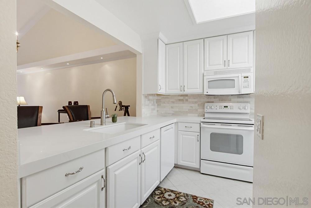 29549 Circle R Greens Dr. Property Photo 16