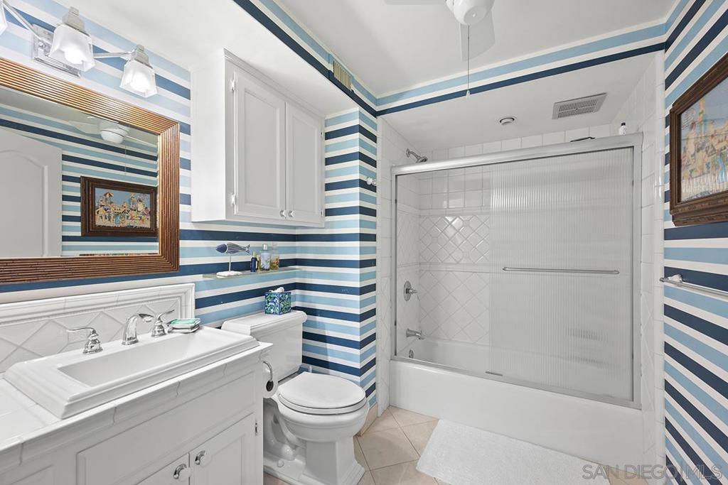 3828 Riviera Dr 2b Property Photo 34