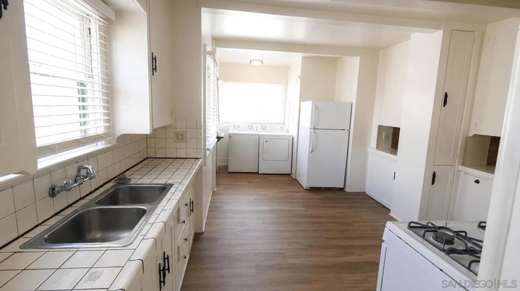 802 6 Sutter Street Property Photo 10
