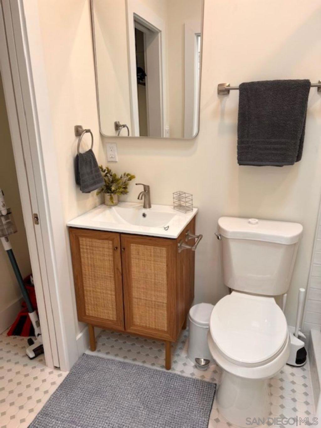 1044 3rd St Property Photo 16