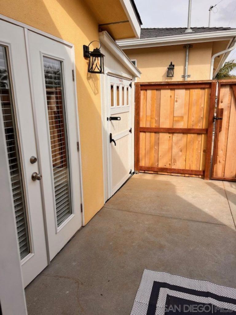 1044 3rd St Property Photo 20