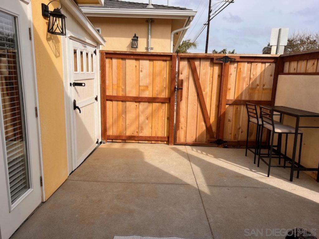 1044 3rd St Property Photo 21