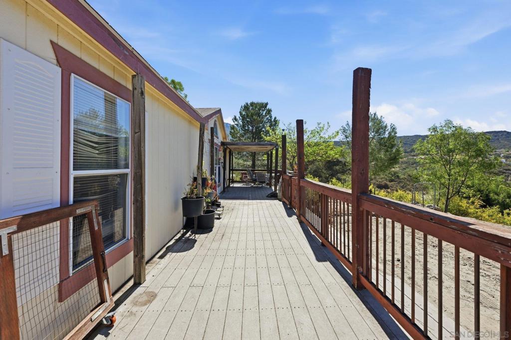 28239 Hell Creek Road Property Photo 2