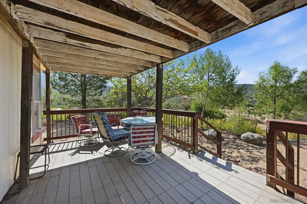 28239 Hell Creek Road Property Photo 3