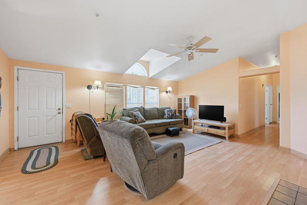 28239 Hell Creek Road Property Photo 6