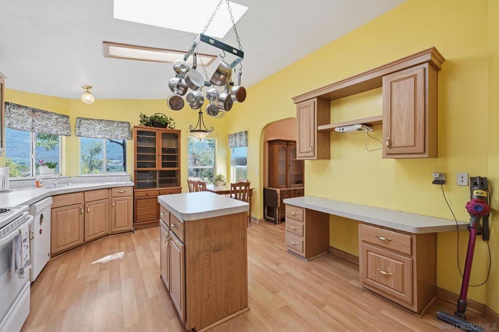 28239 Hell Creek Road Property Photo 11