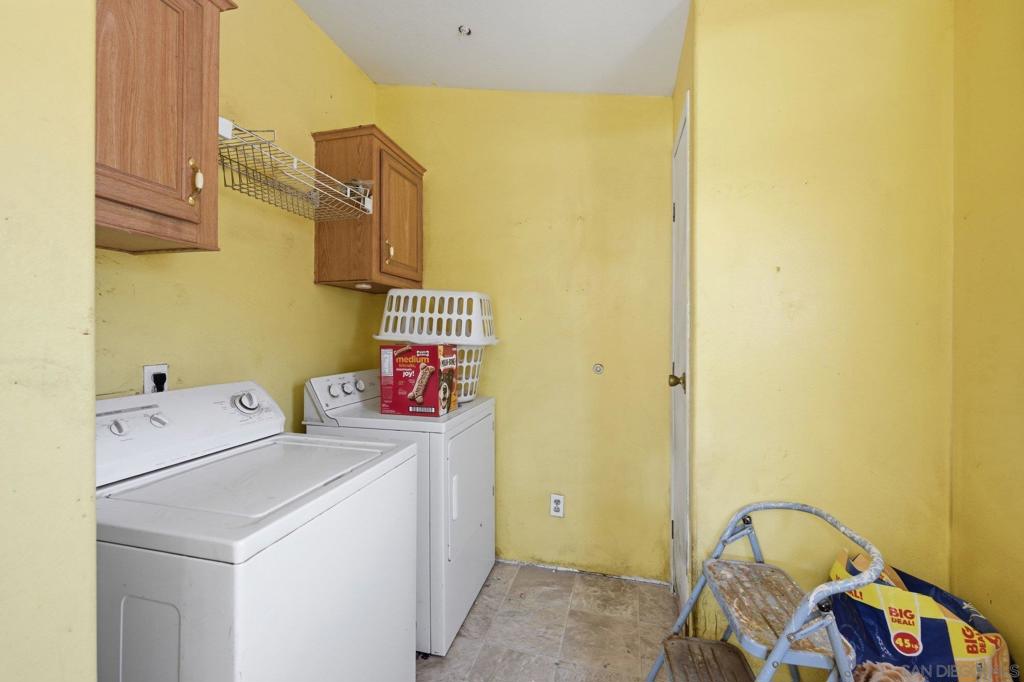 28239 Hell Creek Road Property Photo 15