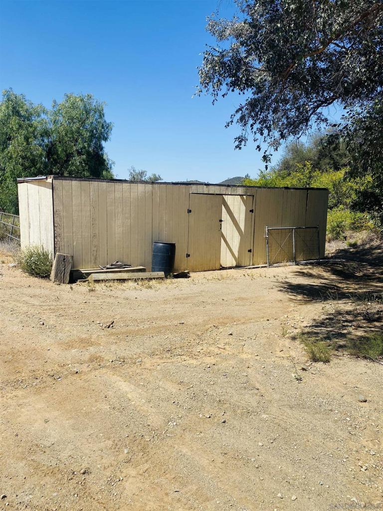 28239 Hell Creek Road Property Photo 27
