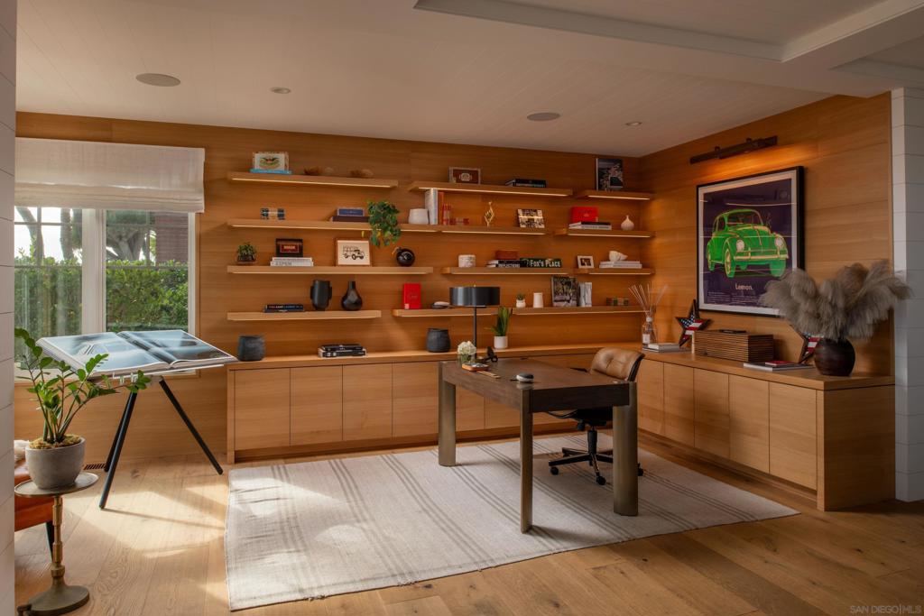 527 Ocean Blvd Property Photo 11