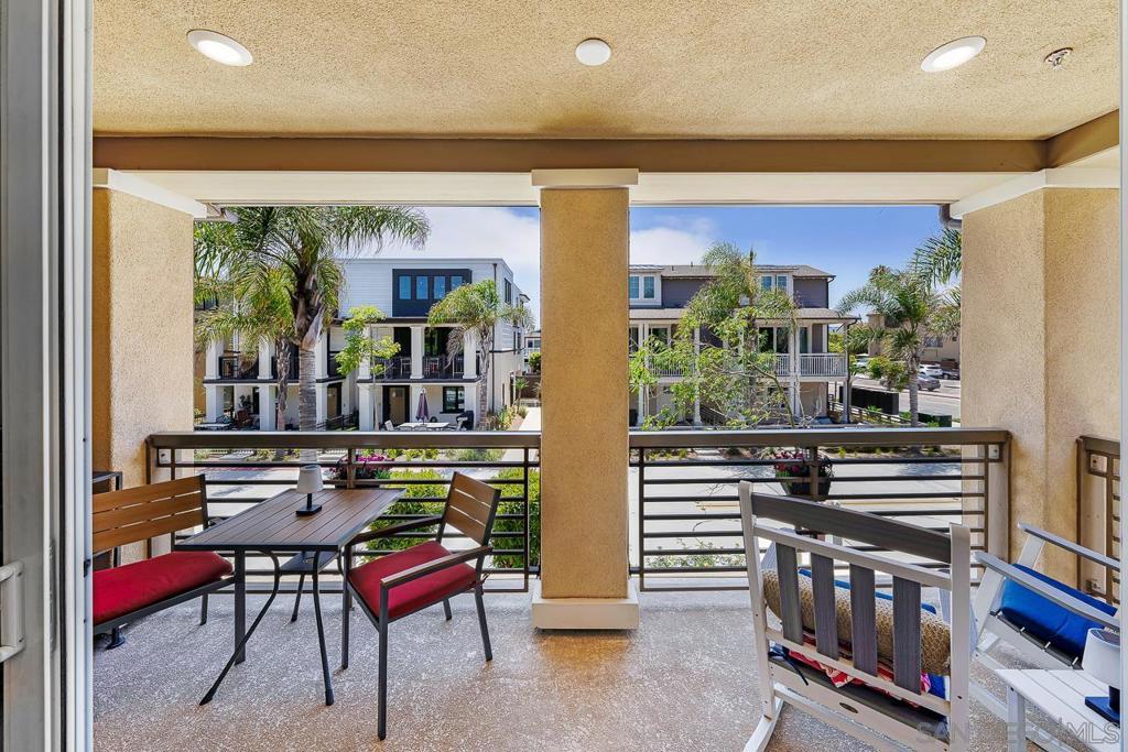 810 Santa Barbara Place Property Photo 9