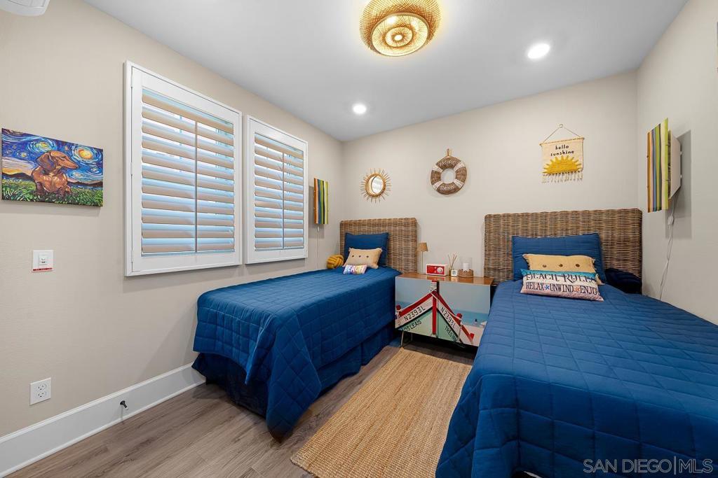 810 Santa Barbara Place Property Photo 16