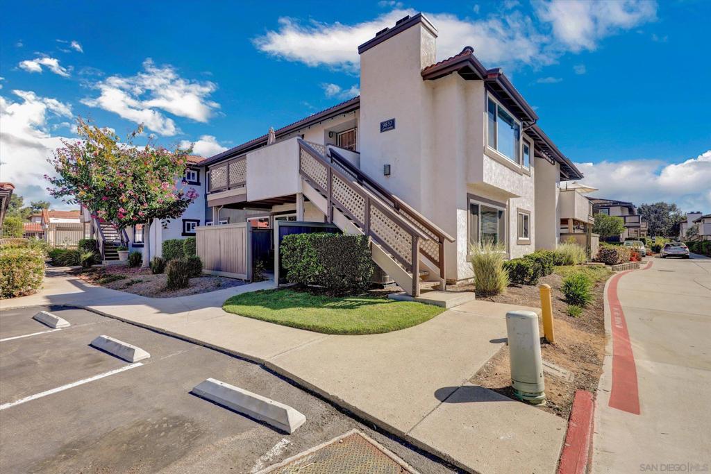 9837 Caspi Gardens Dr 7 Property Photo 1