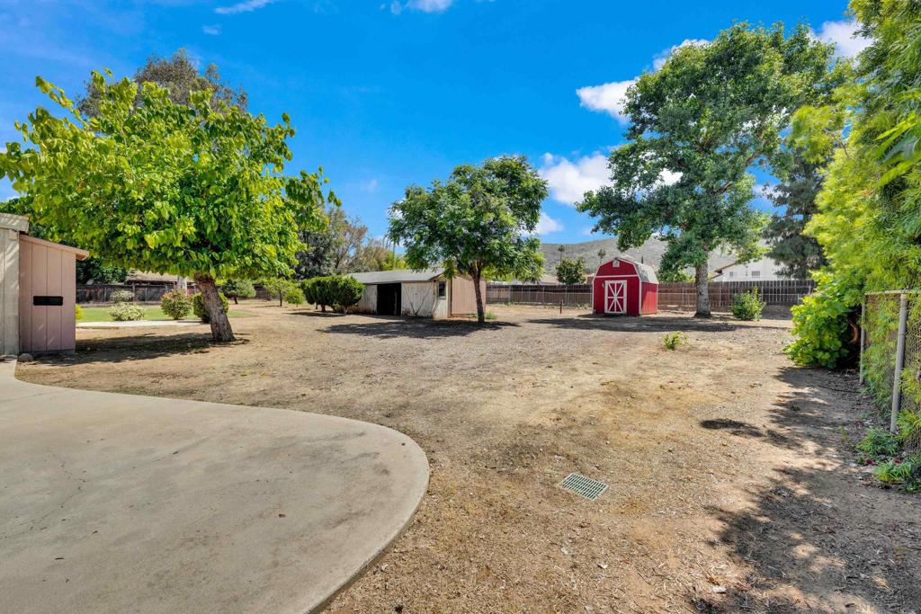 14643 Espola Road Property Photo 4