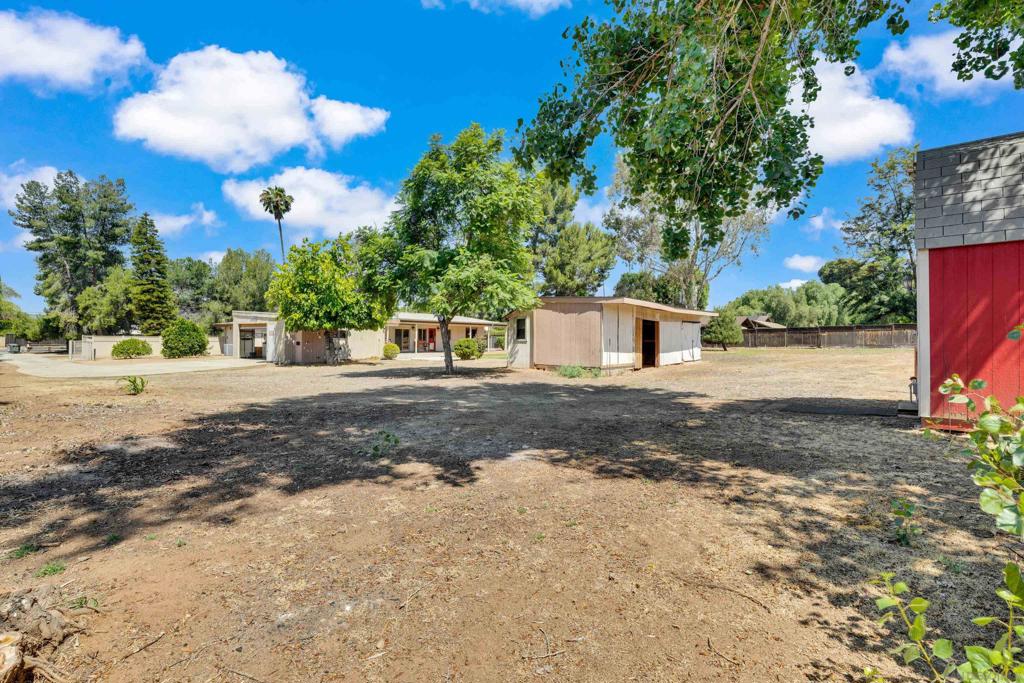 14643 Espola Road Property Photo 6