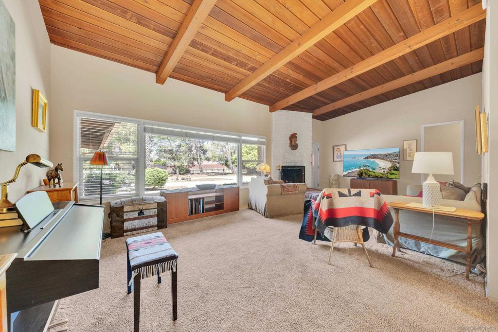 14643 Espola Road Property Photo 12