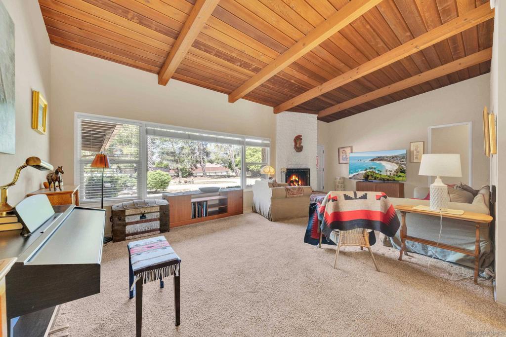 14643 Espola Road Property Photo 13