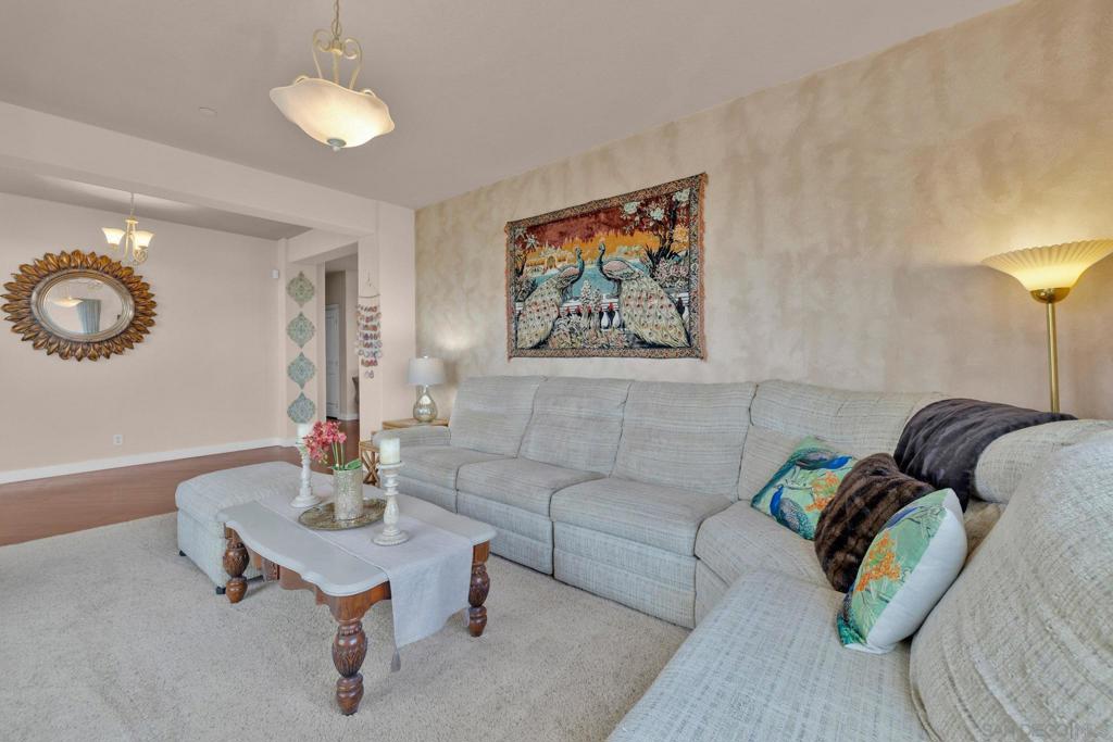 16913 Harrison Park Trl Property Photo 4