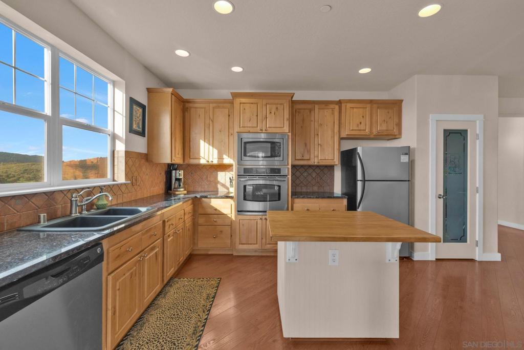 16913 Harrison Park Trl Property Photo 22