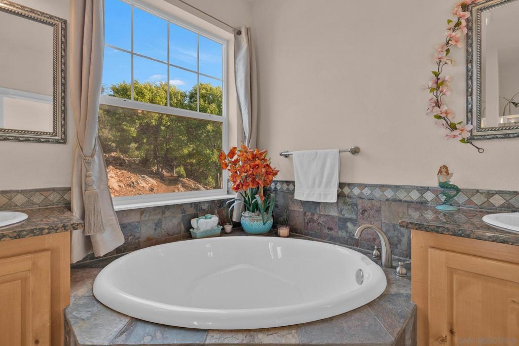 16913 Harrison Park Trl Property Photo 39