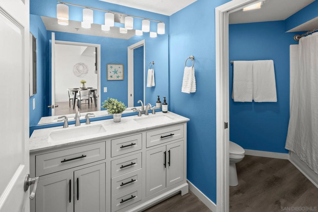 680 Camino De La Reina 2406 Property Photo 13