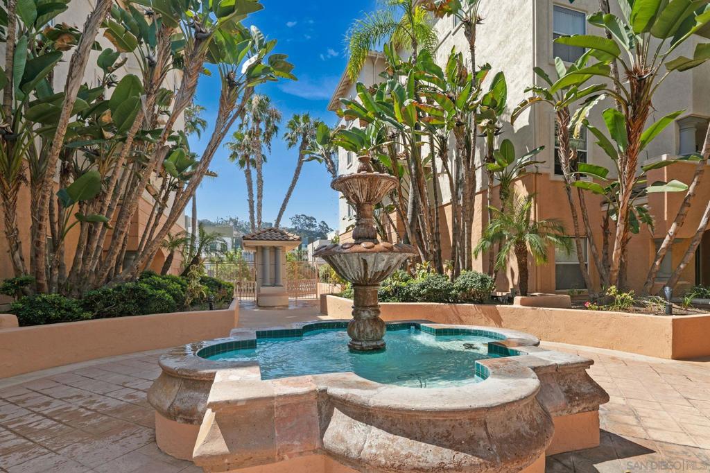 680 Camino De La Reina 2406 Property Photo 33